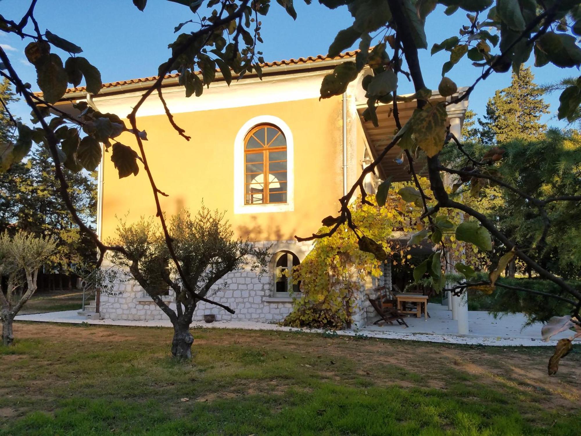 La Provencale Apartment Uzes Ngoại thất bức ảnh