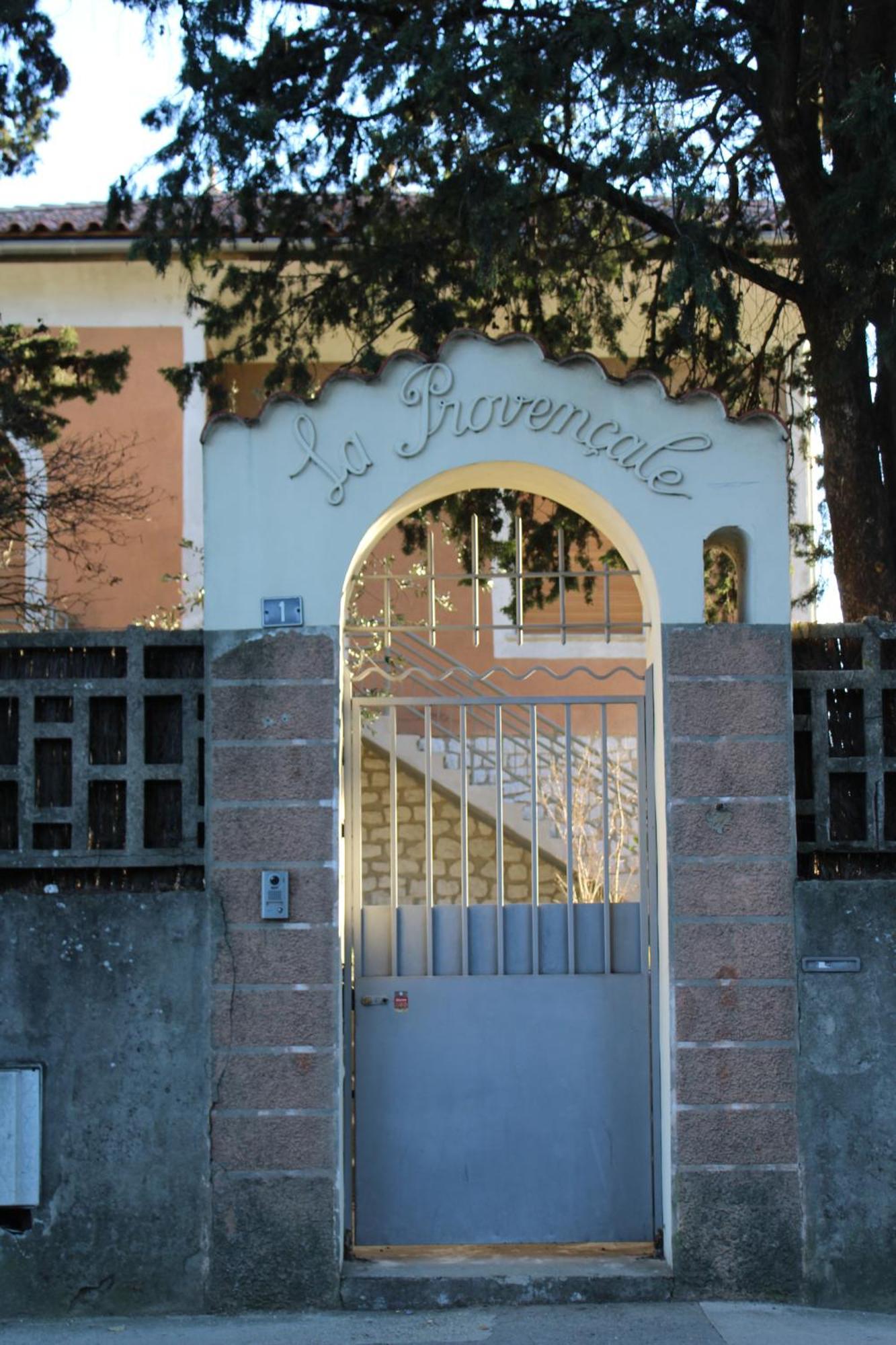 La Provencale Apartment Uzes Ngoại thất bức ảnh